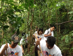 Some IJM Land staff doing some maintenance work on one of KDCF\'s trails
